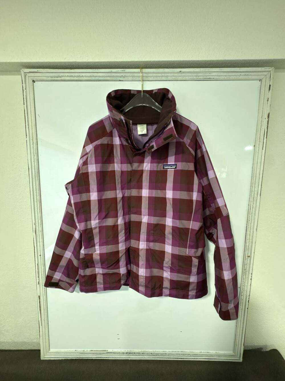 Patagonia Women's Insulated Sidewall Plaid Ski Jacket Purple/Burgundy